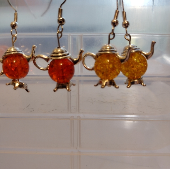 Tea Pot Earrings - Picture 3 of 3